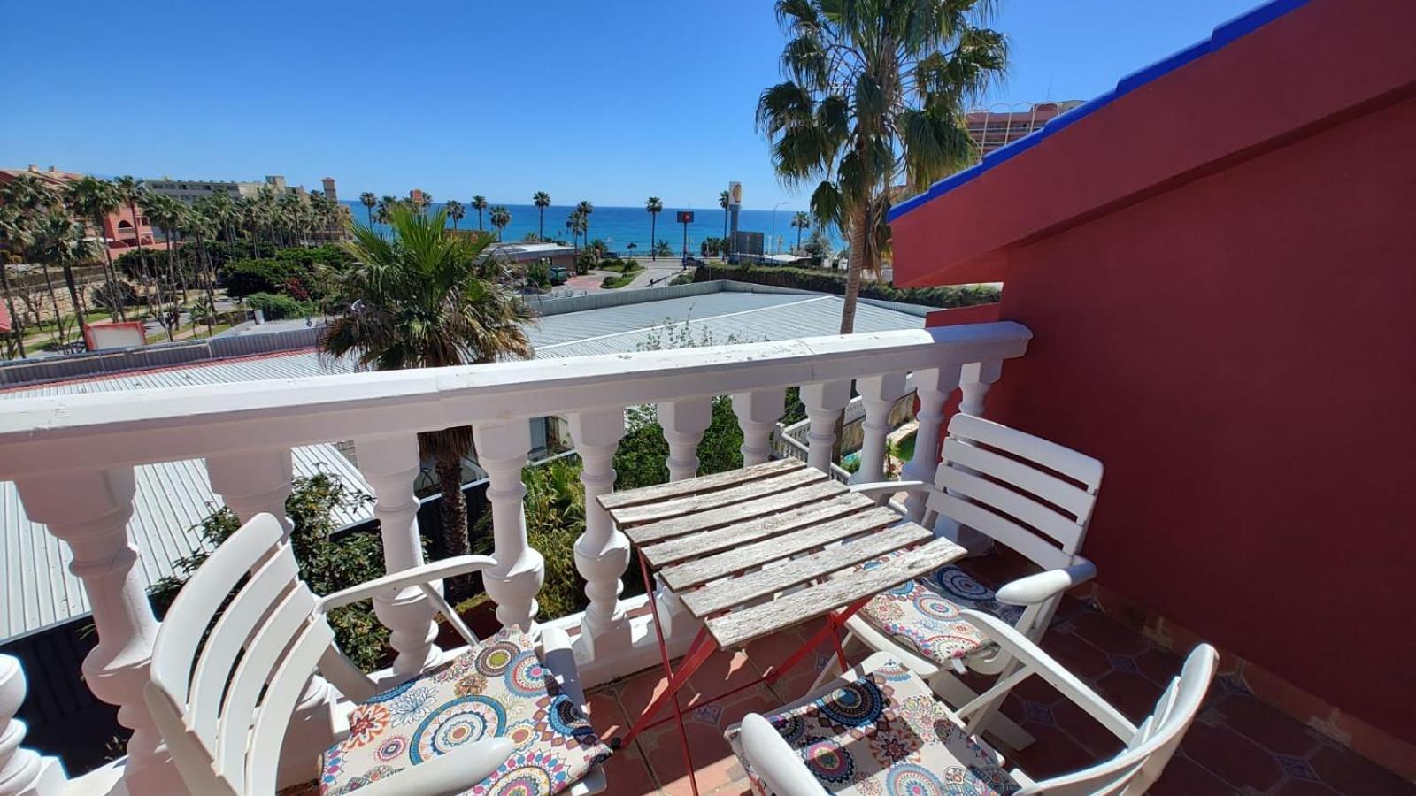 Majestic Villa By The Beach Heated Private Pool & Jacuzzi ベナルマデナ エクステリア 写真