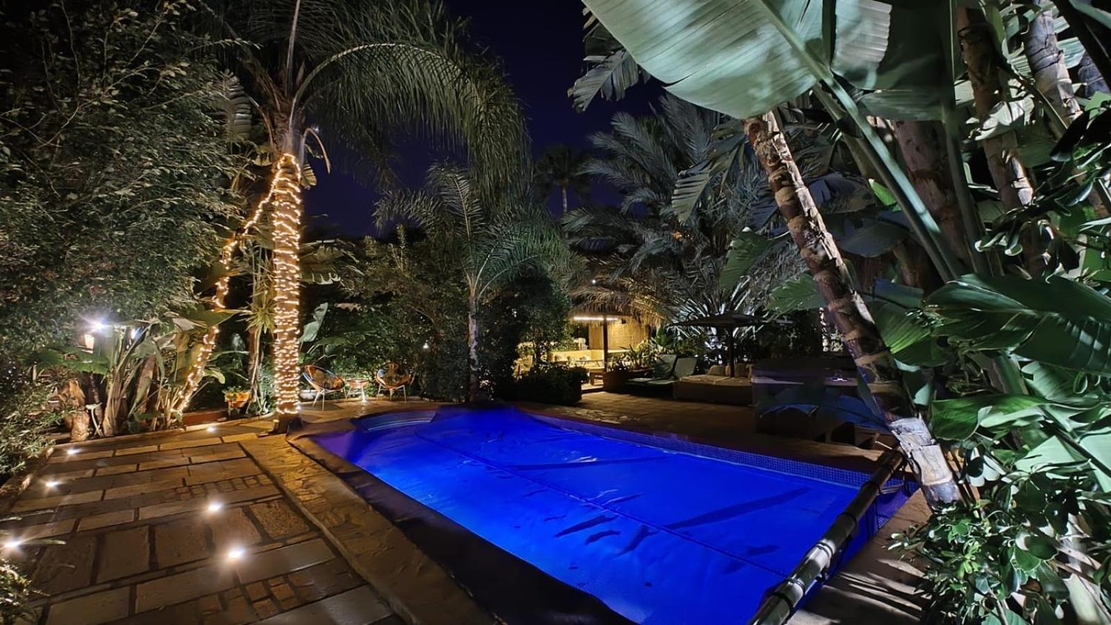 Majestic Villa By The Beach Heated Private Pool & Jacuzzi ベナルマデナ エクステリア 写真