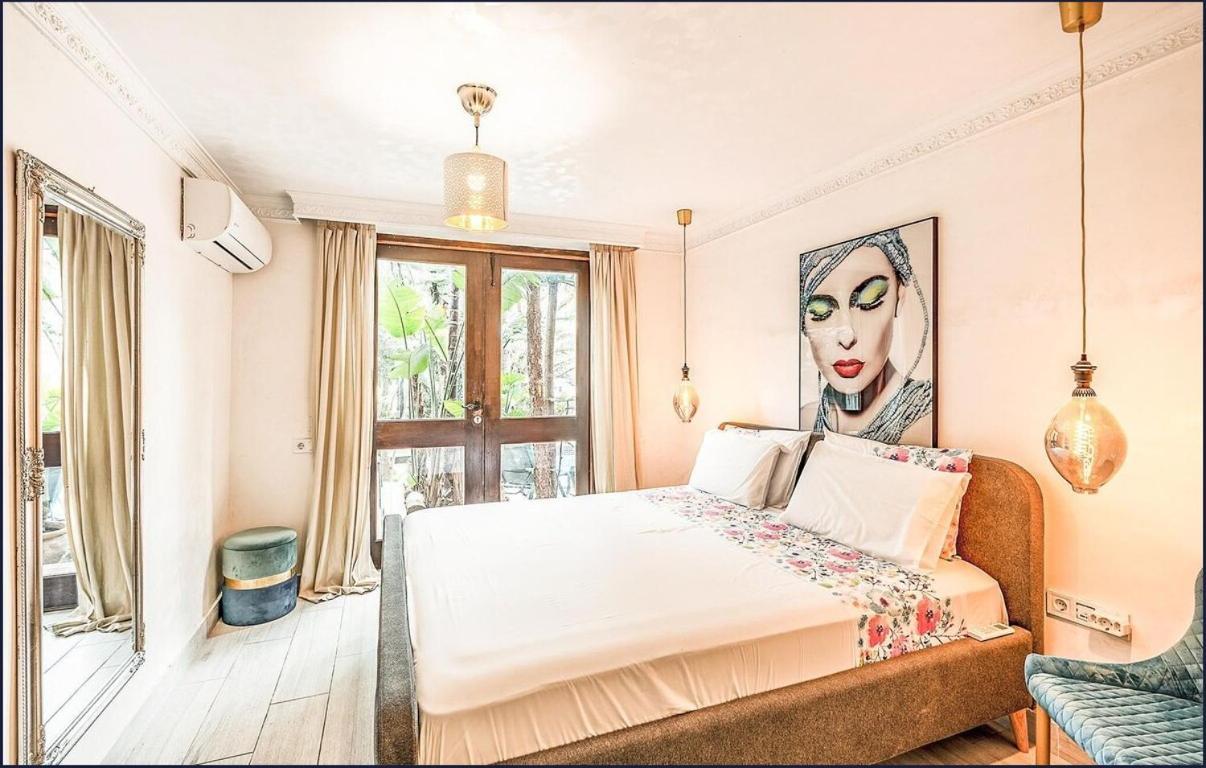 Majestic Villa By The Beach Heated Private Pool & Jacuzzi ベナルマデナ エクステリア 写真