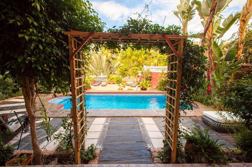 Majestic Villa By The Beach Heated Private Pool & Jacuzzi ベナルマデナ エクステリア 写真